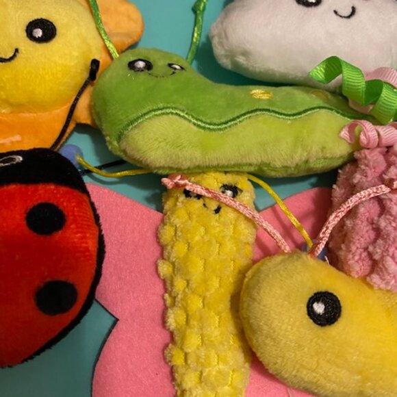 *HAPPY EASTER* Plush Cat Toys 6ct - Picture 6 of 6